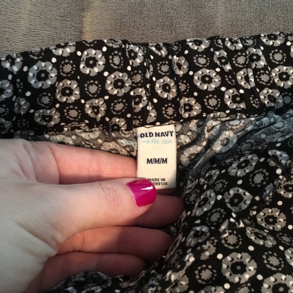 Old navy soft pants - Picture 3 of 5